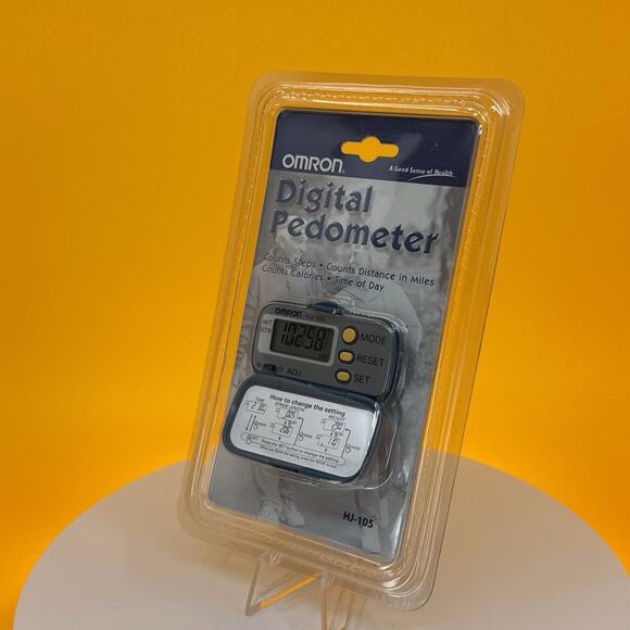 Copied - Omron Pedometer - Track Steps Without a Smartphone! - Picture 6 of 16